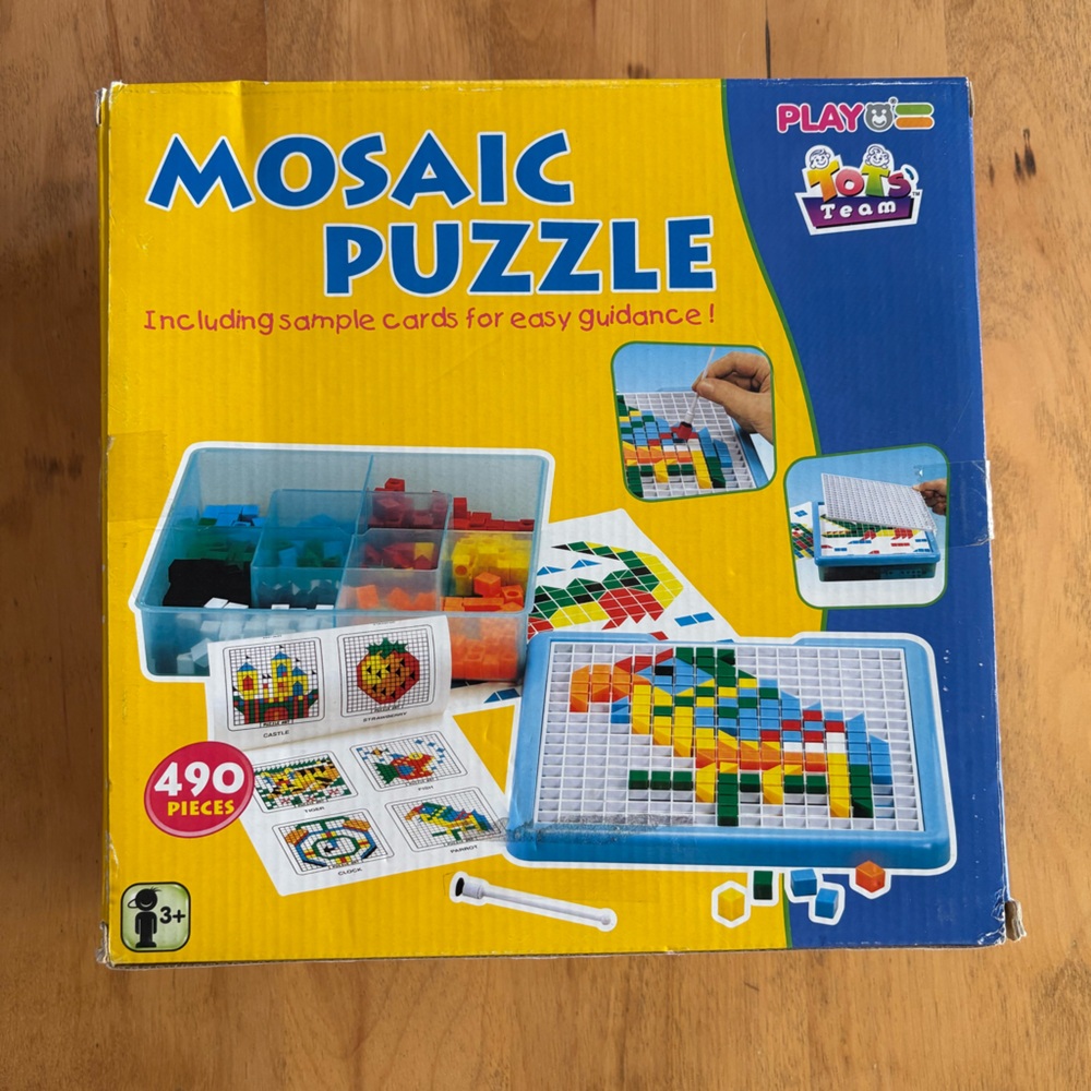 Play Mosaic Puzzle Game - 490 Pieces